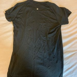 lululemon swiftly shirt black